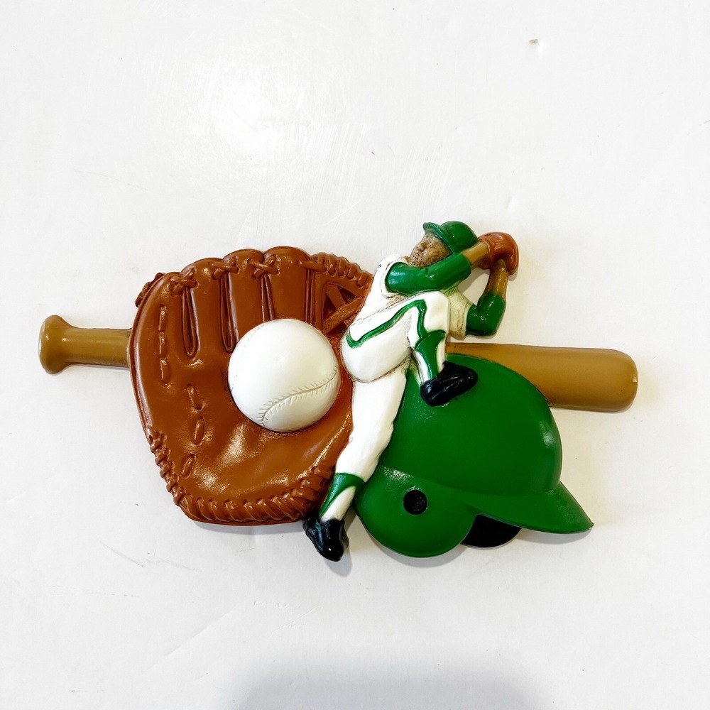 Vintage Burwood Plastic Wall Hanging Sports Theme Baseball Plaque Green Home Int